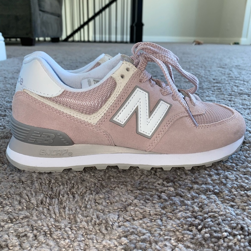New balance shoes